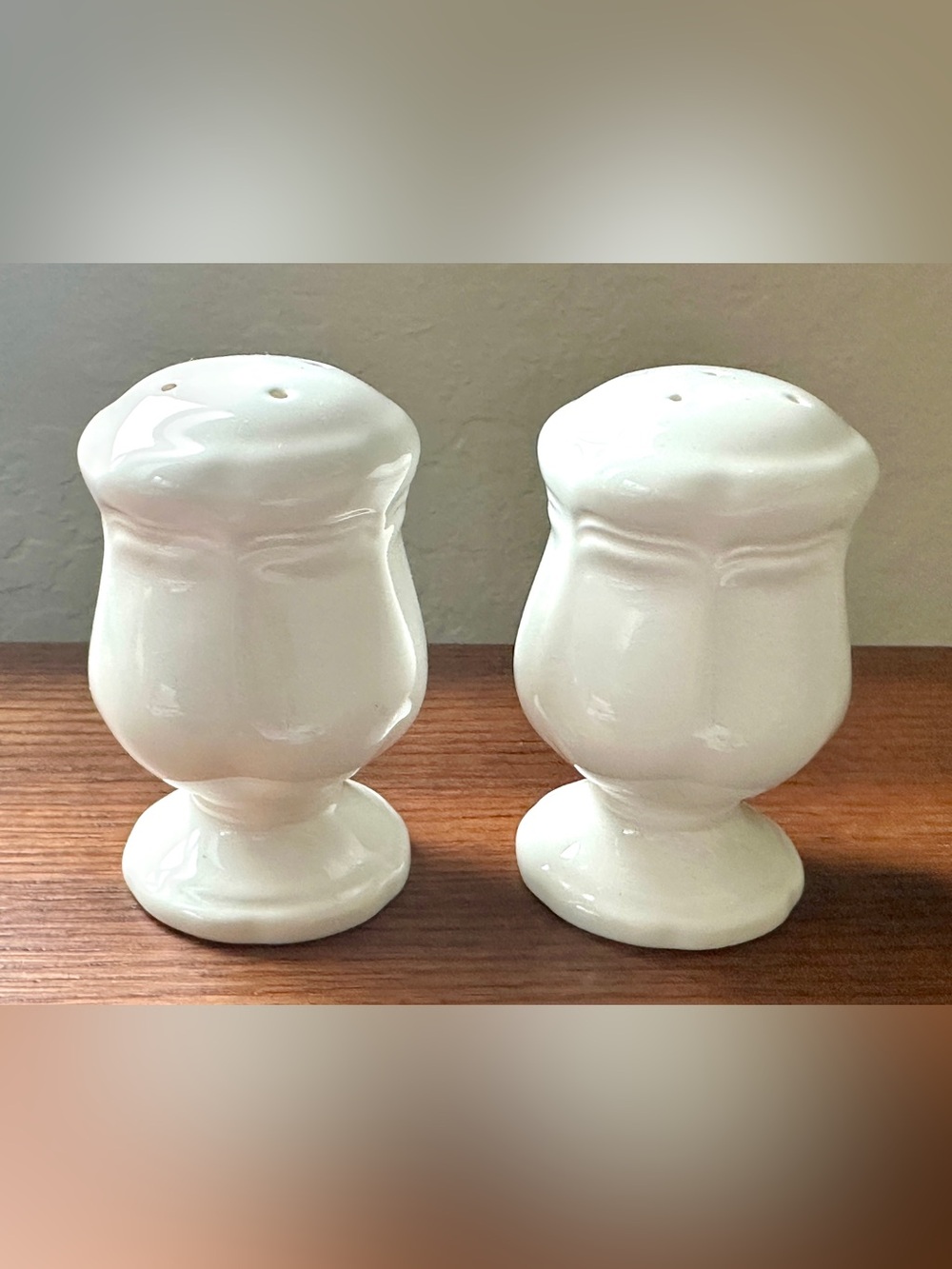 Vtg. 1980s Mikasa French Countryside Salt & Pepper Shakers White Stoneware F9000
